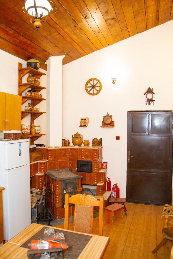 La Mihai Lupeni  Exterior foto